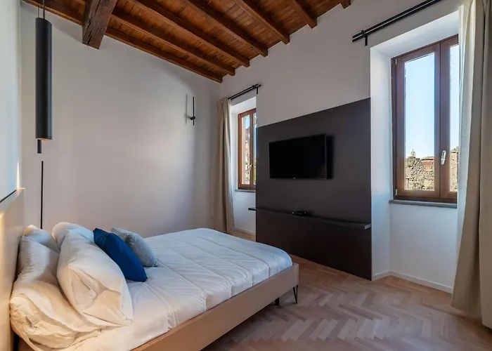 Joivy Stylish 2-bedroom Near The Colosseum * Rome
